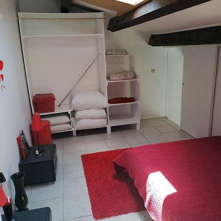 Appartement Meuble A Villeneuve Les Maguelone Exterior photo
